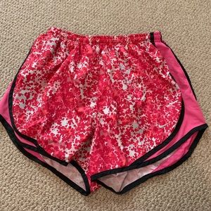 Nike Tempo running short women’s medium pink